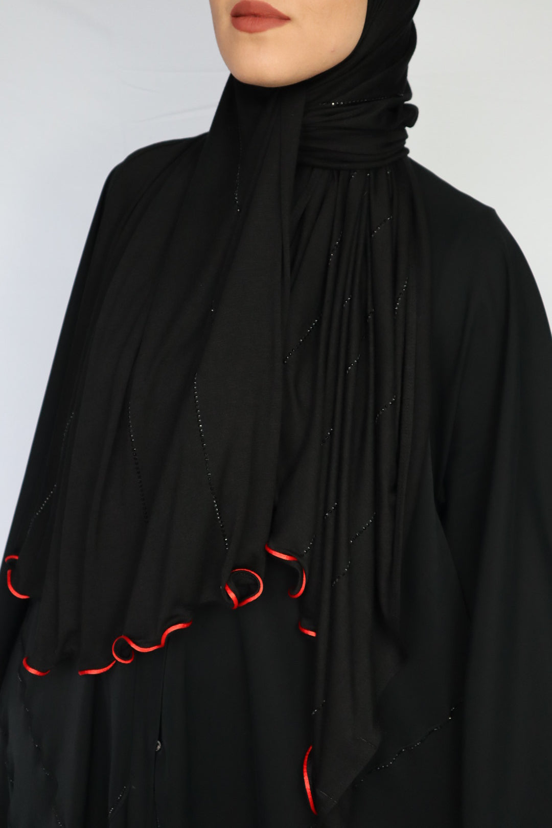 LUXURY STRASS NOIR BORDURE ROUGE