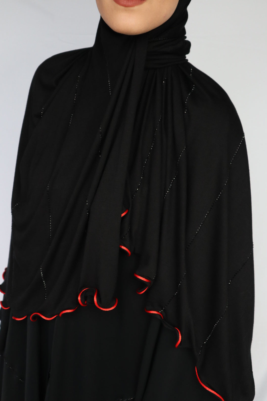 LUXURY STRASS NOIR BORDURE ROUGE