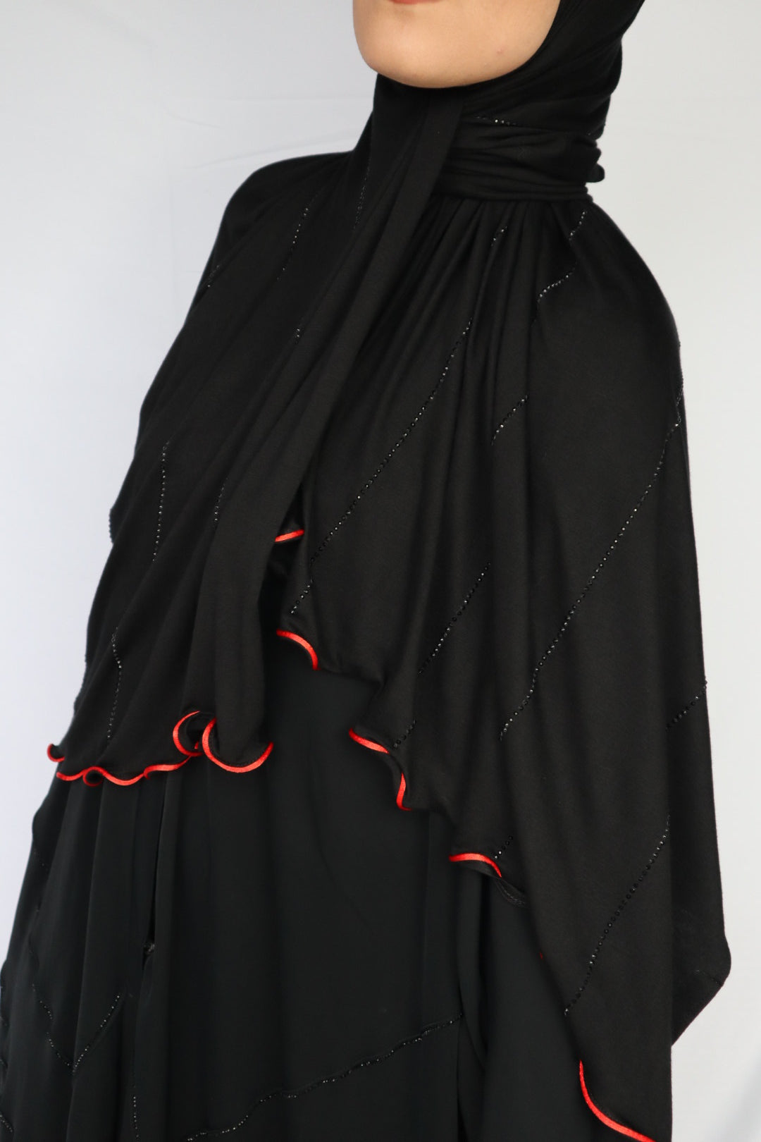 LUXURY STRASS NOIR BORDURE ROUGE
