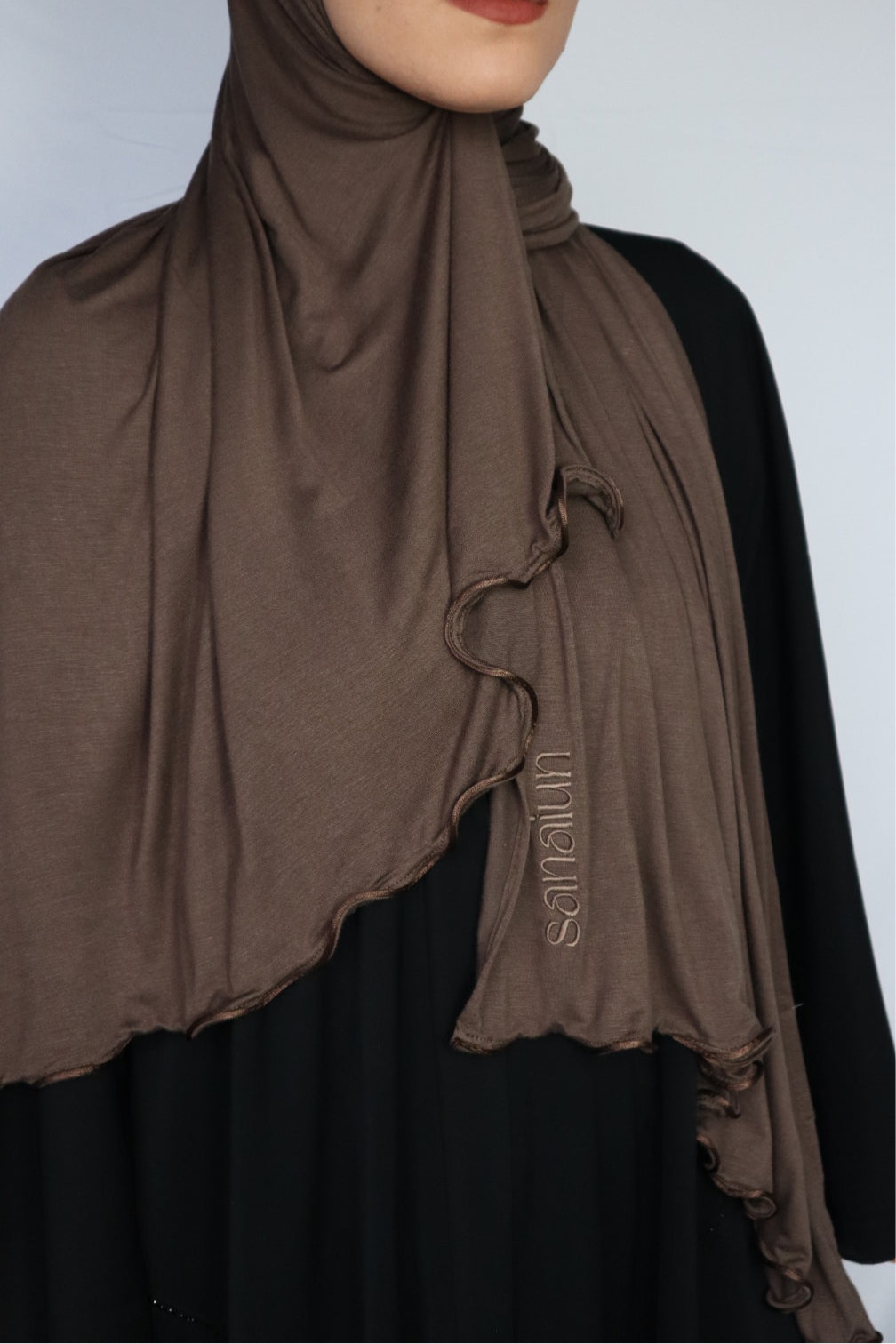 SIGNATURE SANAIUN BRUN