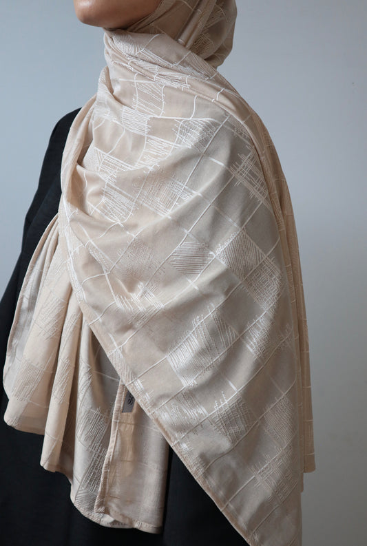 KHALEEJI STYLE CRÈME