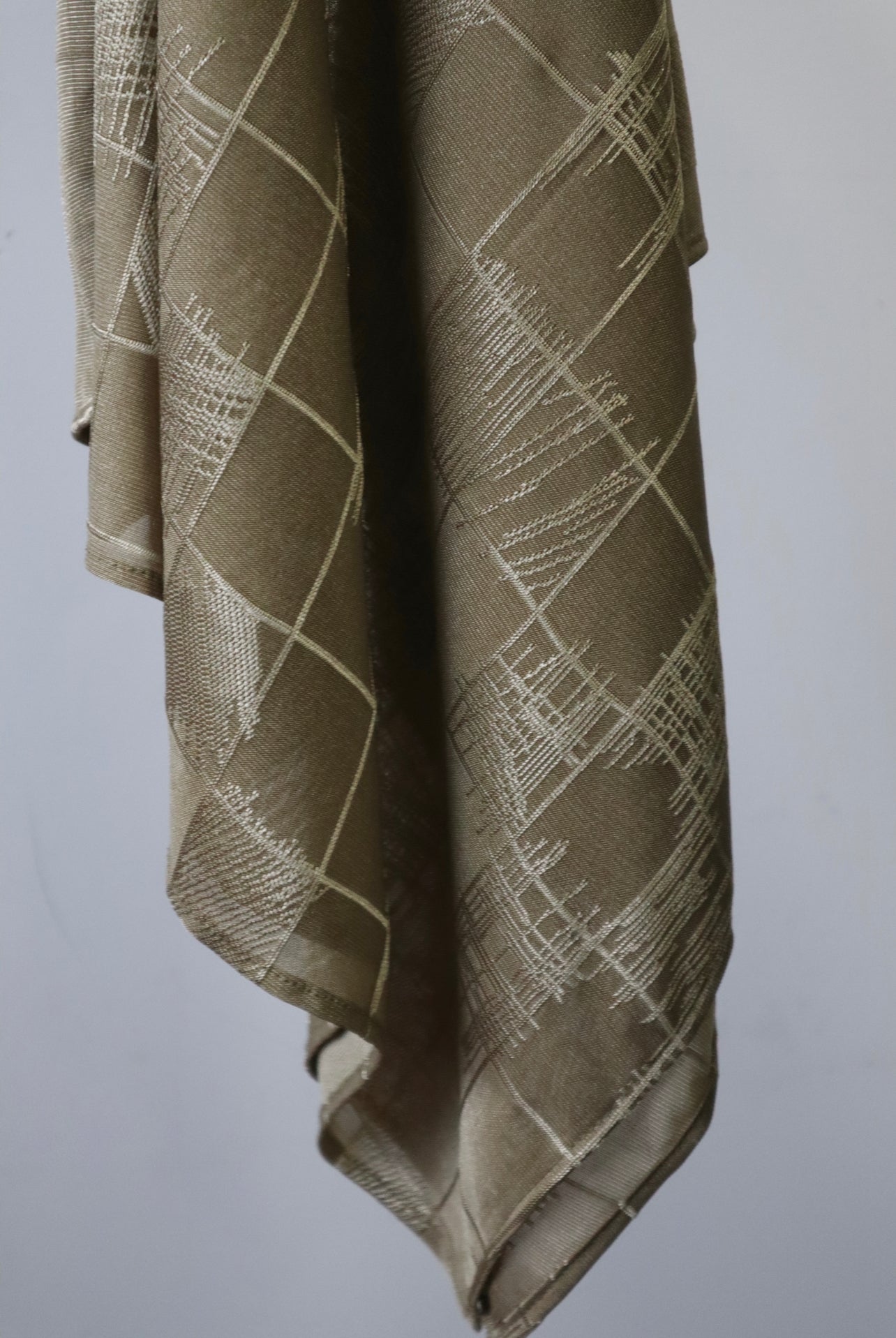 KHALEEJI STYLE KAKI