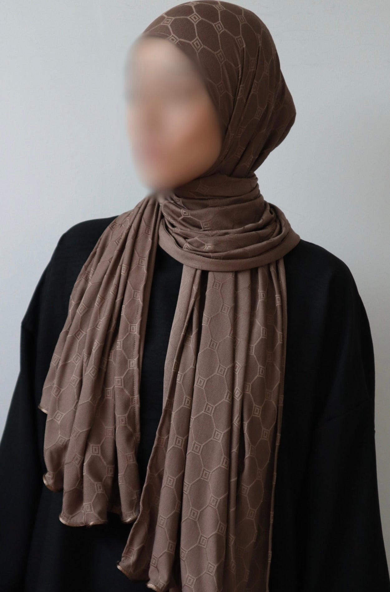 HOLOGRAPH STYLE TAUPE